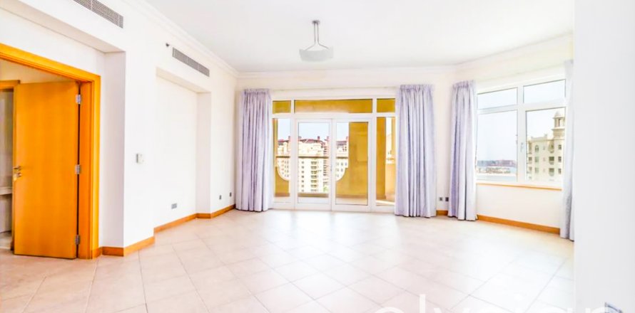 شقة في Shoreline Apartments, نخلة جميرا, دبي 3 غرف نوم, 206 م² رقم 37977
