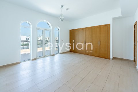 Villa en Legacy Nova Villas, Jumeirah Park, Dubai, 4 dormitorios, 510 m², № 37973 - foto 7