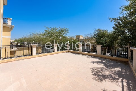 Villa en Legacy Nova Villas, Jumeirah Park, Dubai, 4 dormitorios, 510 m², № 37973 - foto 10