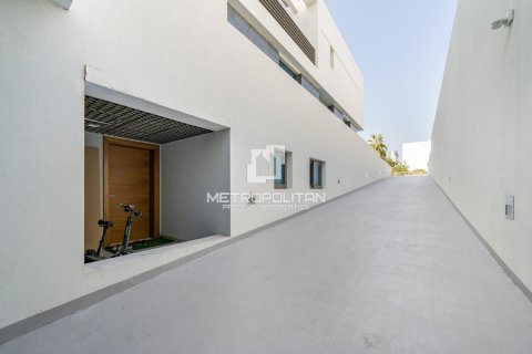 Купить виллу в District One, Мохаммед Бин Рашид Сити, Дубай: 8 спален, 2892м², № 15937 - фото 16