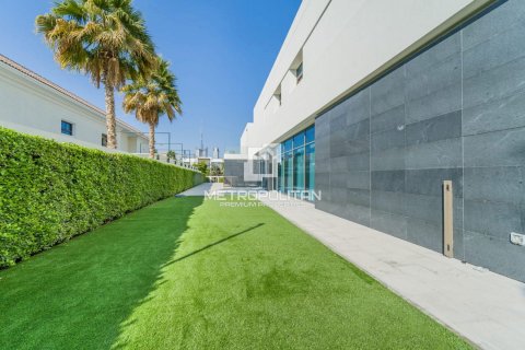 Купить виллу в District One, Мохаммед Бин Рашид Сити, Дубай: 8 спален, 2892м², № 15937 - фото 25