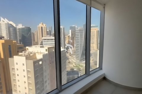 Снять в аренду офис в Barsha Heights (Tecom), Дубай: 102м², № 113377 - фото 3
