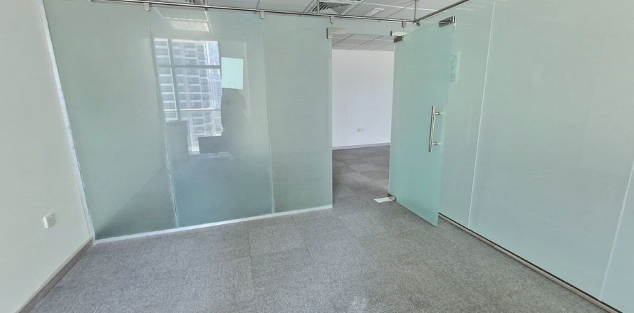 Office in Dubai 83.1 sq.m. № 115165