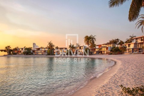 Villa in Palm Jumeirah, Dubai 6 bedrooms, 1527.14 sq.m. № 140060 - photo 10