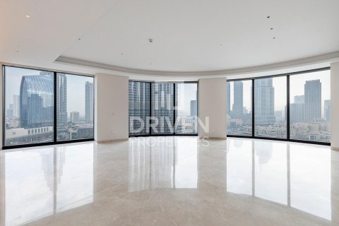 Apartment in Opera District, Downtown Dubai (Downtown Burj Dubai), Dubai 4 bedrooms, 492.39 sq.m. № 140056 - photo 2