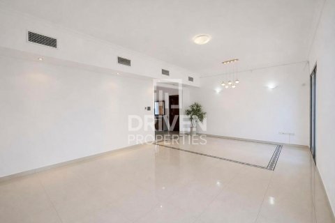 فيلا في Falcon City of Wonders, دبي 4 غرف نوم, 324.05 م² رقم 140550 - صورة 3