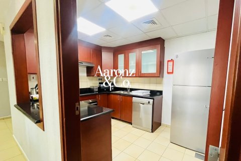 Снять в аренду апартаменты в отеле в Джумейра Бич Резиденс, Дубай: 2 спальни, 138м², № 121162 - фото 14