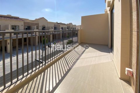 Adosado en Jumeirah Golf Estates, Dubai, 3 dormitorios, 152 m², № 44640 - foto 18