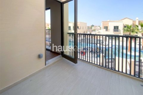Adosado en Jumeirah Golf Estates, Dubai, 3 dormitorios, 152 m², № 44640 - foto 11
