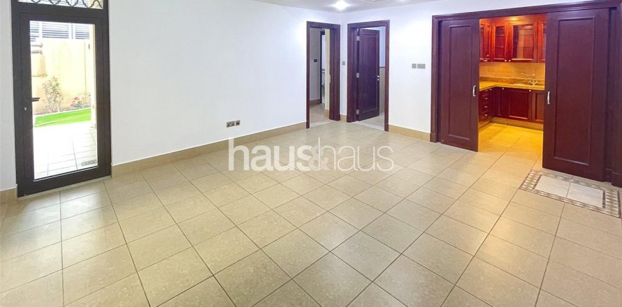 Квартира в Old Town, Дубай, 1 спальня, 232м², № 44630