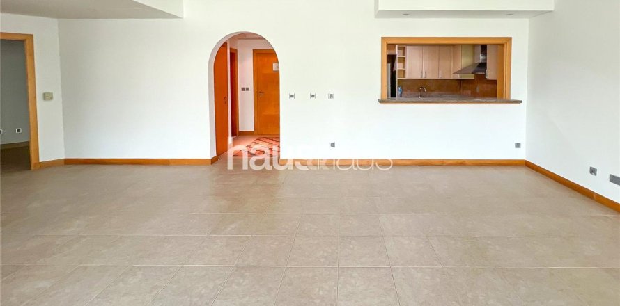 شقة في Shoreline Apartments, نخلة جميرا, دبي 2 غرف نوم, 147 م² رقم 44629