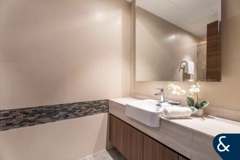 Apartment in IMPERIAL AVENUE in Downtown Dubai (Downtown Burj Dubai), Dubai 2 bedrooms, 128 sq.m. № 75032 - photo 13