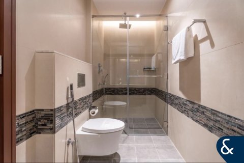 Apartment in IMPERIAL AVENUE in Downtown Dubai (Downtown Burj Dubai), Dubai 2 bedrooms, 128 sq.m. № 75032 - photo 12