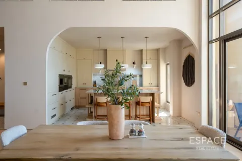 Apartment in Jumeirah Beach Residence, Dubai 2 bedrooms, 200 sq.m. № 122466 - photo 4