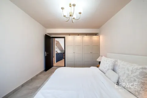 Apartment in Jumeirah Beach Residence, Dubai 2 bedrooms, 200 sq.m. № 122466 - photo 12