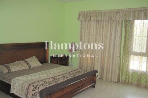 Снять в аренду таунхаус в Springs 6, The Springs, Дубай: 3 спальни, 255.01873500м², № 109921 - фото 7