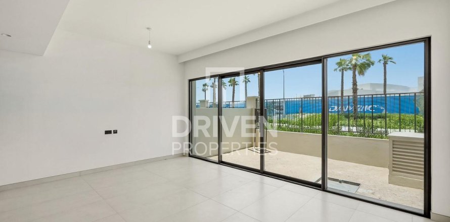 Таунхаус в Damac Lagoons, Дубай, 4 спальни, 144.37м², № 127812