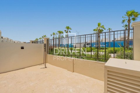 Снять в аренду таунхаус в Damac Lagoons, Дубай: 4 спальни, 144.37м², № 127812 - фото 18