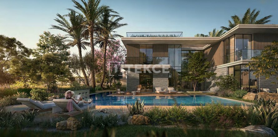 Villa in Dubai Land, Dubai 6 bedrooms, 815 sq.m. № 115341