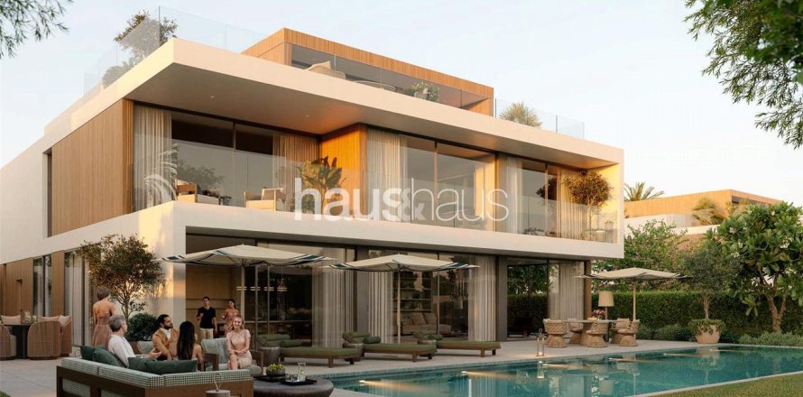 Villa en Dubai Investment Park, Dubai, 5 dormitorios, 800 m², № 44443