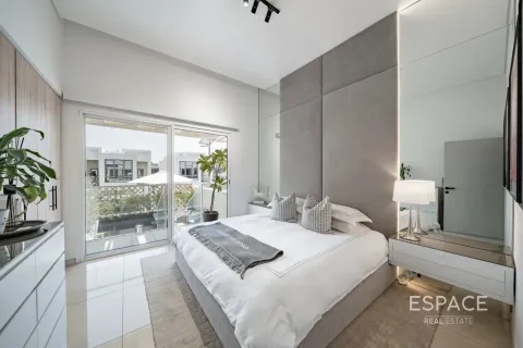 Adosado en Al Furjan, Dubai, 3 dormitorios, 292 m², № 122419 - foto 11