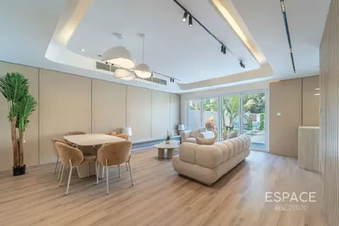 Villa in Springs 11, The Springs, Dubai 3 bedrooms, 228 sq.m. № 122421 - photo 5