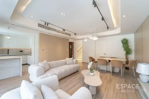 Villa in Springs 11, The Springs, Dubai 3 bedrooms, 228 sq.m. № 122421 - photo 3