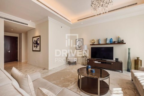 Apartment in The Address Residence Fountain Views, Downtown Dubai (Downtown Burj Dubai), Dubai 3 bedrooms, 214.05 sq.m. № 136707 - photo 5