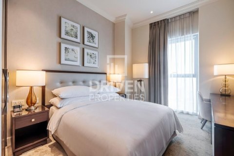 Apartment in The Address Residence Fountain Views, Downtown Dubai (Downtown Burj Dubai), Dubai 3 bedrooms, 214.05 sq.m. № 136707 - photo 7