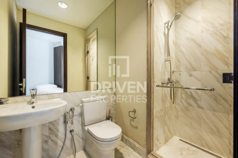 Apartment in The Address Residence Fountain Views, Downtown Dubai (Downtown Burj Dubai), Dubai 3 bedrooms, 214.05 sq.m. № 136707 - photo 17