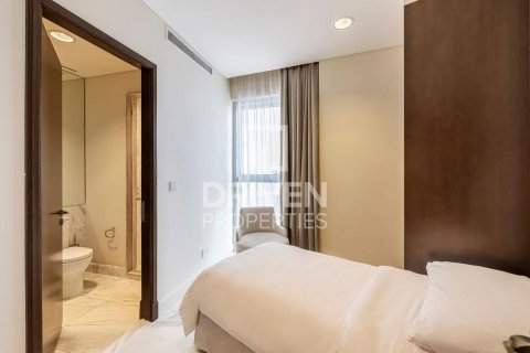 Apartment in The Address Residence Fountain Views, Downtown Dubai (Downtown Burj Dubai), Dubai 3 bedrooms, 214.05 sq.m. № 136707 - photo 13
