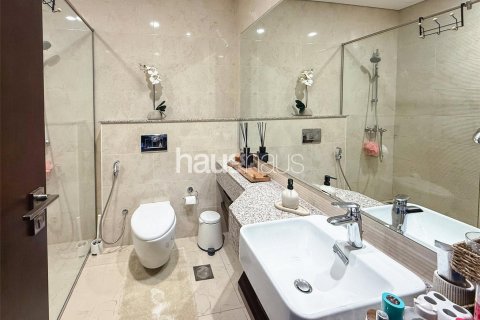 Villa in Motor City, Dubai 4 bedrooms, 381 sq.m. № 44938 - photo 6