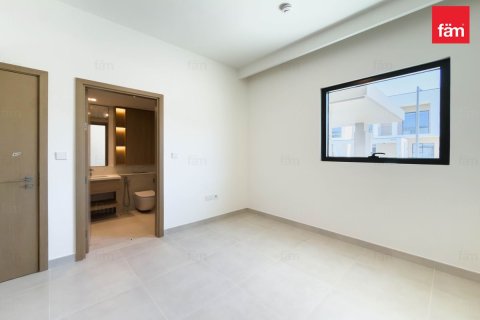Villa in Dubai 4 bedrooms, 249.7 sq.m. № 141456 - photo 28