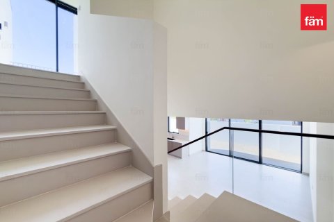 Villa in Dubai 4 bedrooms, 249.7 sq.m. № 141456 - photo 18