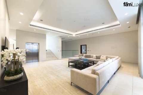 Villa in Dubai 6 bedrooms, 1393.8 sq.m. № 141757 - photo 13