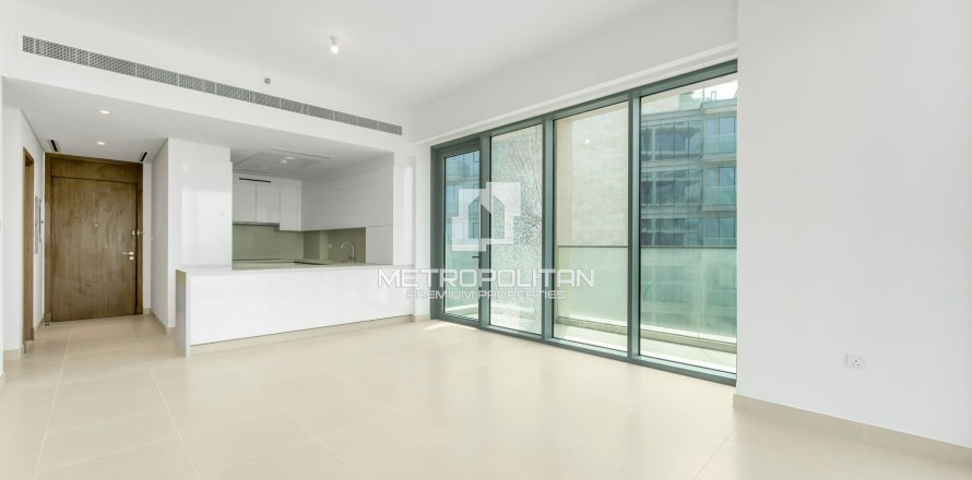 Квартира в Аль-Васле, Дубай, 2 спальни, 145м², № 73056