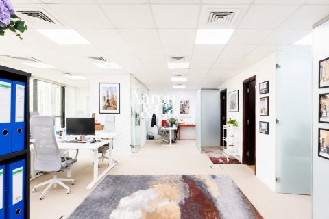 Office in Jumeirah Lake Towers, Dubai 108 sq.m. № 118409 - photo 5