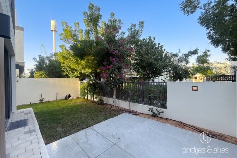 Villa in Tilal Al Ghaf, Dubai 4 bedrooms, 317 sq.m. № 118412