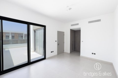 Villa in Tilal Al Ghaf, Dubai 4 bedrooms, 317 sq.m. № 118412 - photo 20