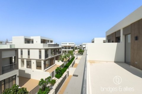 Villa in Tilal Al Ghaf, Dubai 4 bedrooms, 317 sq.m. № 118412 - photo 18