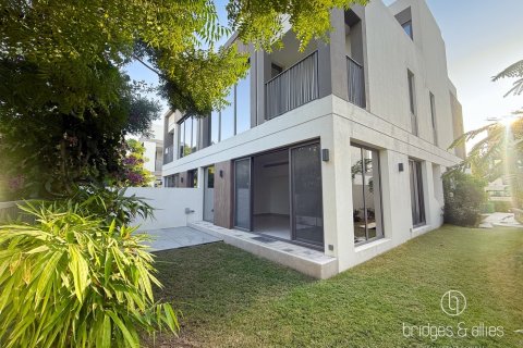 Villa in Tilal Al Ghaf, Dubai 4 bedrooms, 317 sq.m. № 118412 - photo 7