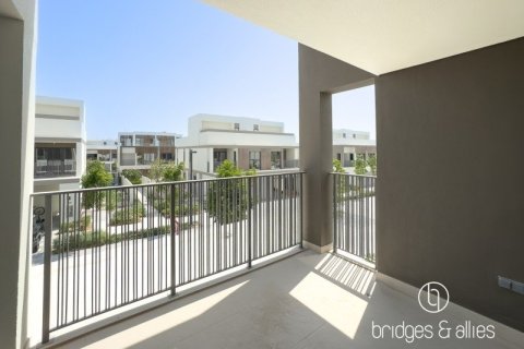 Villa in Tilal Al Ghaf, Dubai 4 bedrooms, 317 sq.m. № 118412 - photo 6