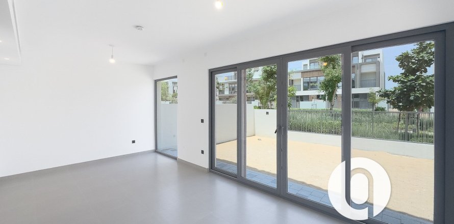 Villa en Tilal Al Ghaf, Dubai, 5 dormitorios, 317 m², № 118413