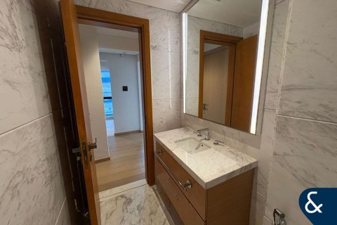 Apartment in Downtown Dubai (Downtown Burj Dubai), Dubai 1 bedroom, 100 sq.m. № 91325 - photo 7