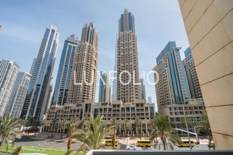 Купить квартиру в Claren Towers, Даунтаун Дубай (Даунтаун Бурдж Дубай), Дубай: 2 спальни, 130м², № 45902 - фото 2