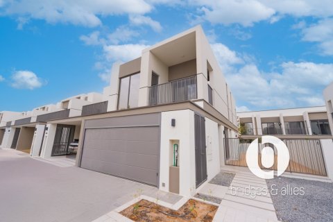 Таунхаус в Tilal Al Ghaf, Дубай, 4 спальни, 227м², № 142042
