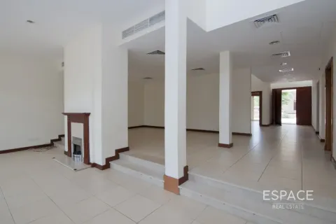 Villa in Saheel, Arabian Ranches, Dubai 5 bedrooms, 493 sq.m. № 122364 - photo 4