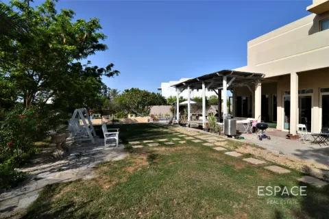 Villa in Saheel, Arabian Ranches, Dubai 5 bedrooms, 493 sq.m. № 122364 - photo 10