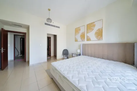 Appartement à Jumeirah Beach Residence, Dubai, 2 chambres, 131 m², № 122368 - photo 10