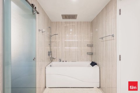 Apartment in Dubai 3 bedrooms, 182.1 sq.m. № 112572 - photo 17